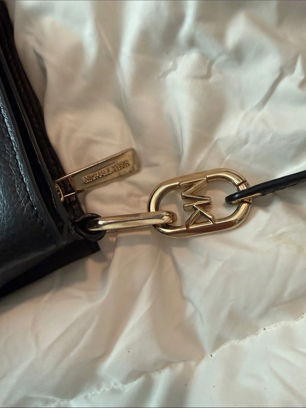 MICHAEL KORS Black Pebbled Leather Crossbody with Gold Hardware